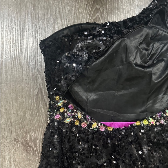Cinderella One Shoulder Open Back Full Sequin Black & Purple Peacock Dress Sz 4 - Picture 12 of 16